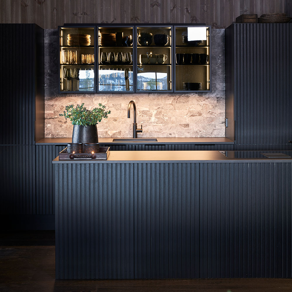 Halvor Bakkes Nordic Nture køkken i sort eg