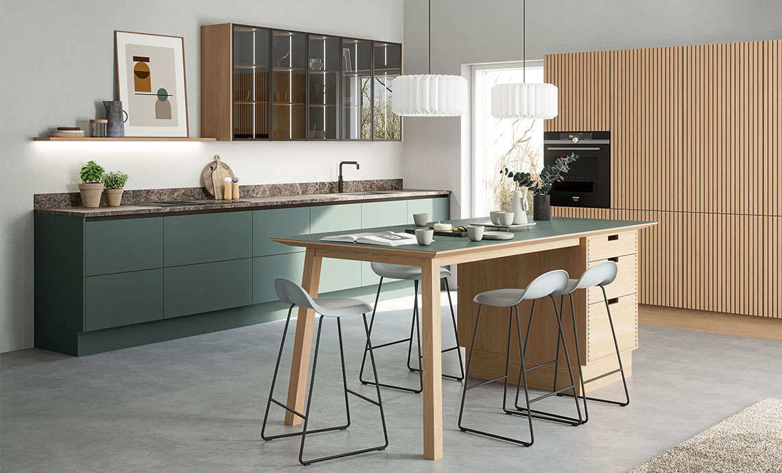 Nåletræsgrøn linoleum står smukt til Nordic Nature i natur eg