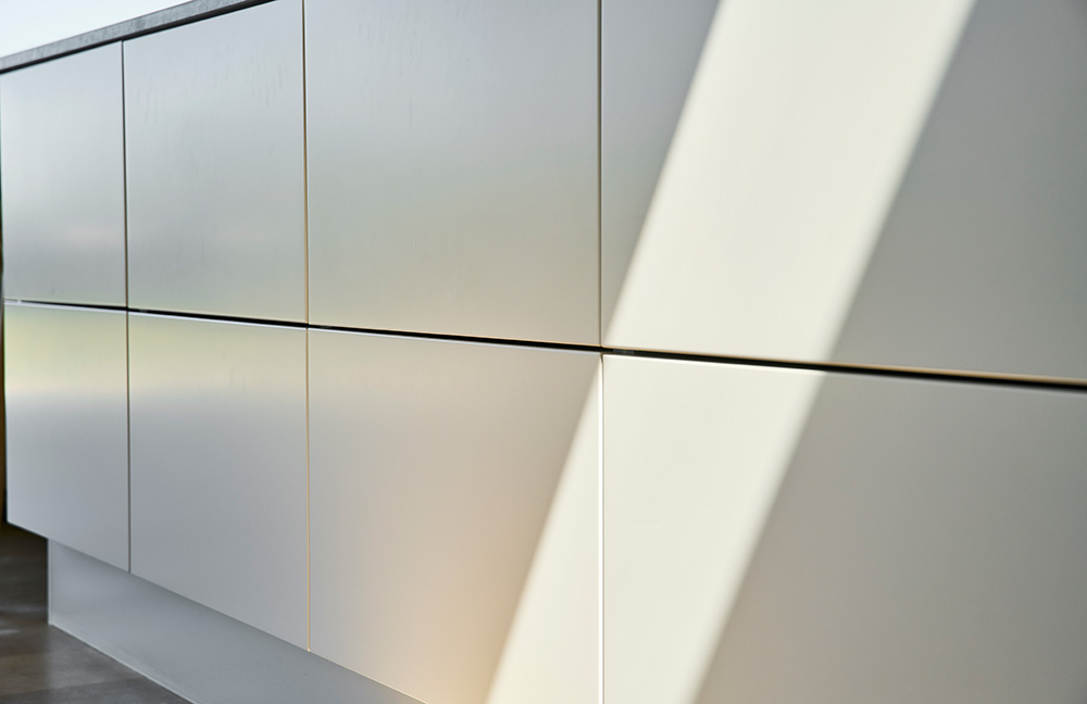 Float Slide JKE CASE RY 085