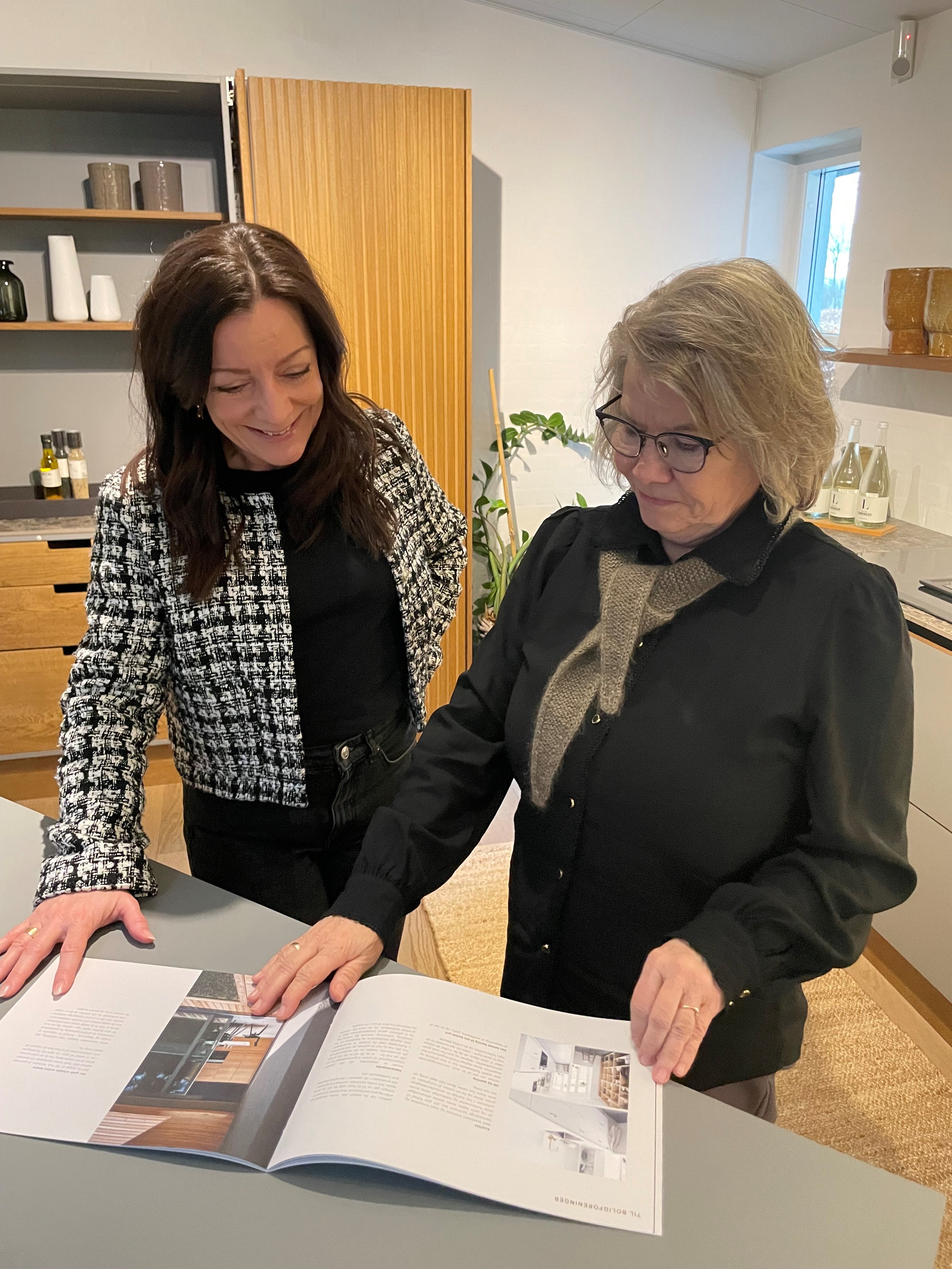 PR Foto 2, Maria Myrup Gundersen Og Merethe Knudsen