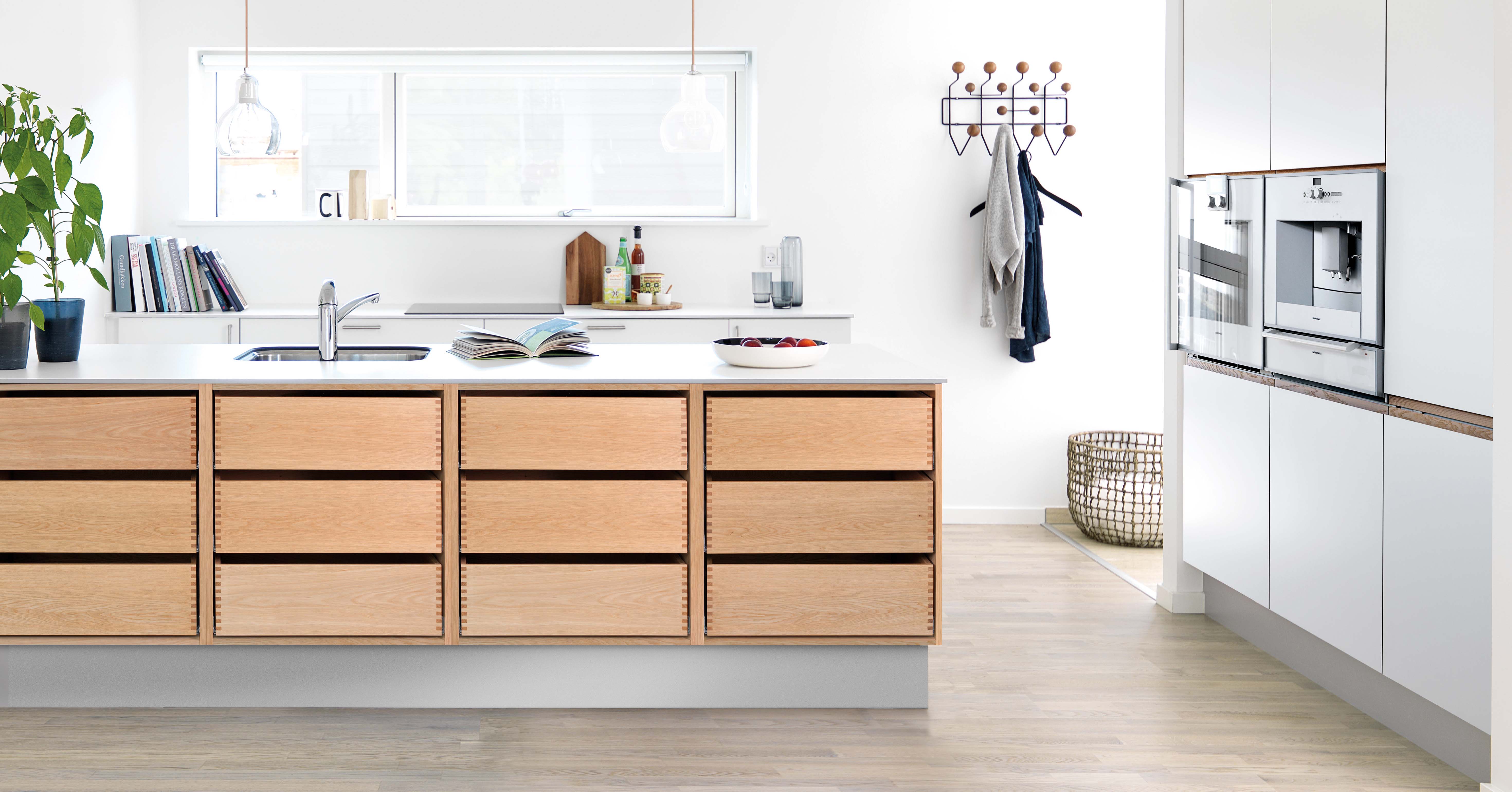 Gal Pisa Hvid Tranbjerg 01